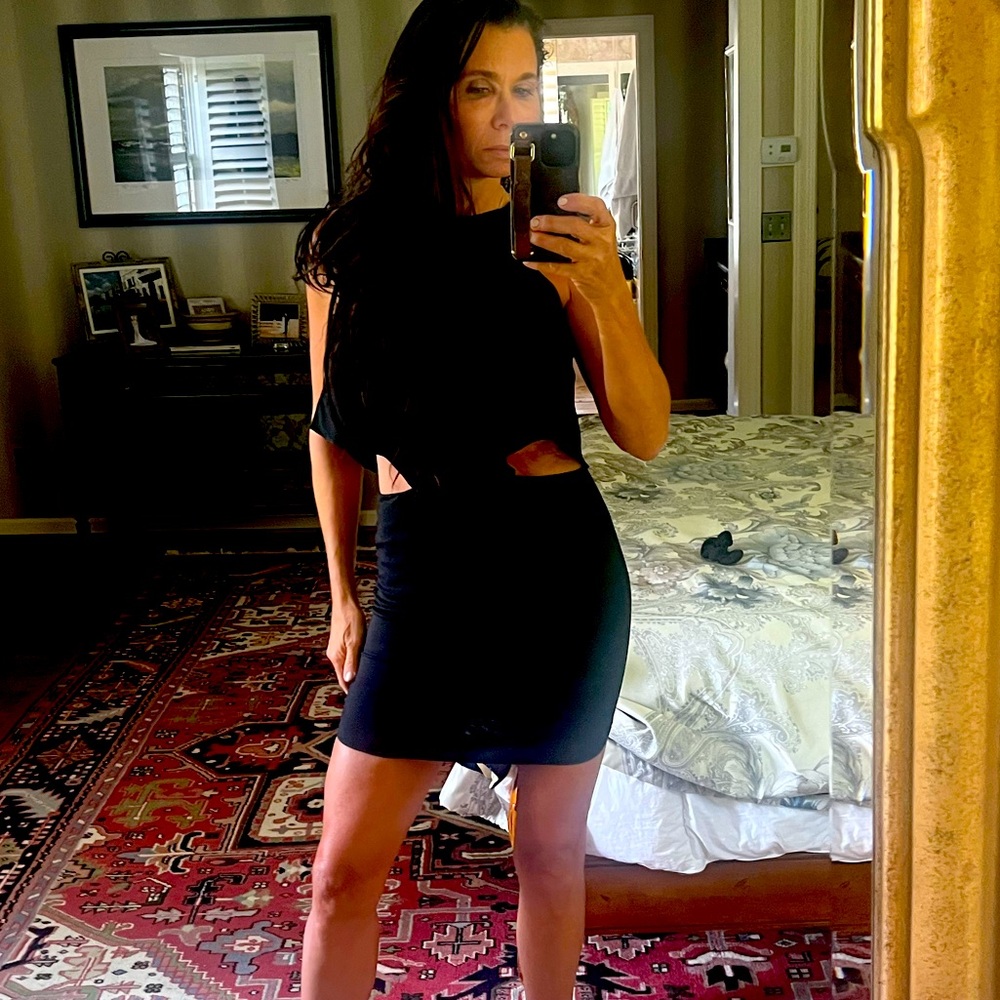 BOULEE Size 2 beautiful LBD